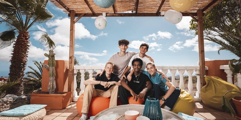 Die Jungs-WG - Team Teneriffa ab 23. April 2024 bei KiKA / Freundschaft, Zusammenhalt und Abenteuer in der 19. Staffel von Die WG - Foto: presseportal.de