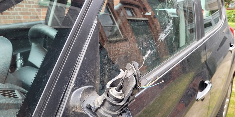 POL-LG: ++ Lüneburg - Auffahrunfall an einer Ampel - drei PKW beteiligt ++ Dannenberg - Taschendiebstahl - Polizei warnt ++ Uelzen - Fahrraddieb geschnappt - Polizeiliche Fahndung erfolgreich ++ - Foto: presseportal.de