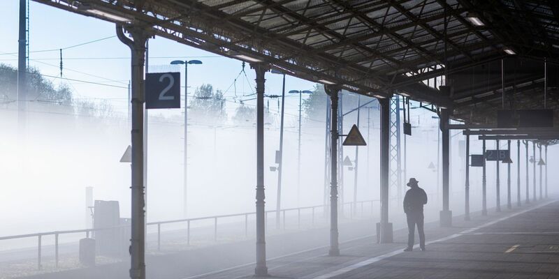 Im letzten Jahr sind an deutschen Bahnhöfen mehr Straftaten gemeldet worden. - Foto: Jens Büttner/dpa