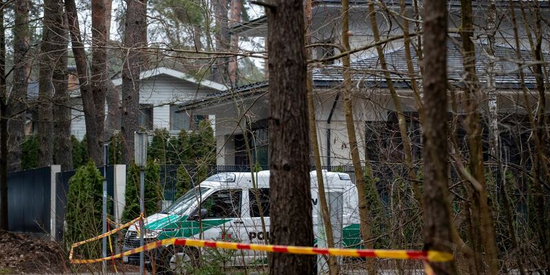 Kreml-Kritiker Leonid Wolkow war im März vor seinem Haus im litauischen Vilnius angegriffen und verletzt worden. - Foto: Mindaugas Kulbis/AP/dpa