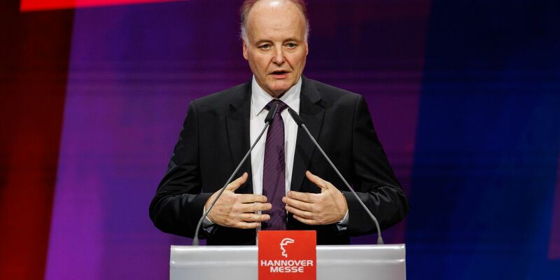 ZVEI-Präsident Gunther Kegel bei der Eröffnung der Hannover Messe 2023. - Foto: Michael Matthey/dpa