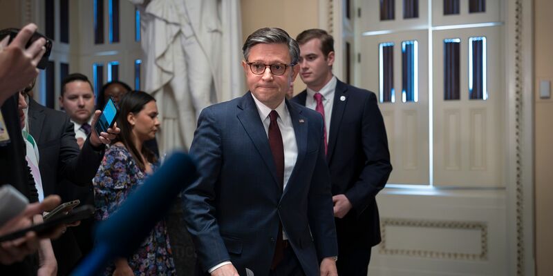 Den republikanischen Vorsitzenden des Repräsentantenhauses, Mike Johnson, könnten die Ukraine-Hilfen den Job kosten. - Foto: J. Scott Applewhite/AP/dpa
