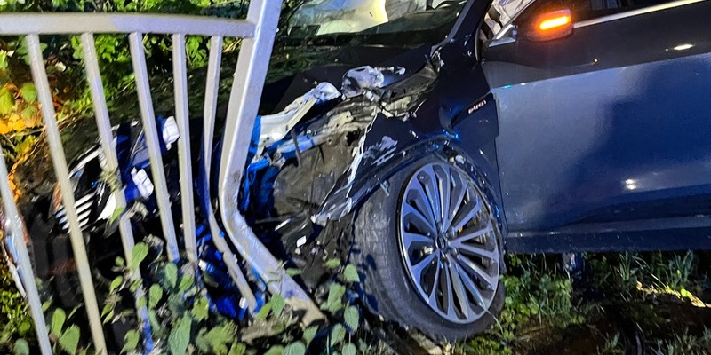 POL-DU: Großenbaum: Von der Straße abgedrängt - Unfallverursacher flüchtet - Foto: presseportal.de