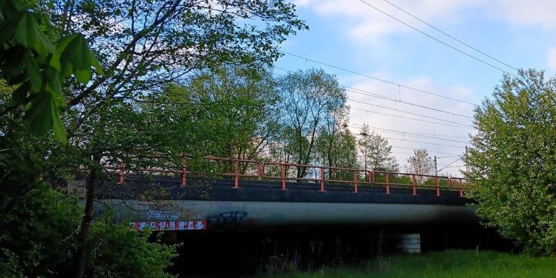 BPOL-HB: Massive Metallteile auf Bahnschienen: Jugendliche verursachen erhebliche Schäden an Bahnanlagen. Bundespolizei sucht Zeugen. - Foto: presseportal.de
