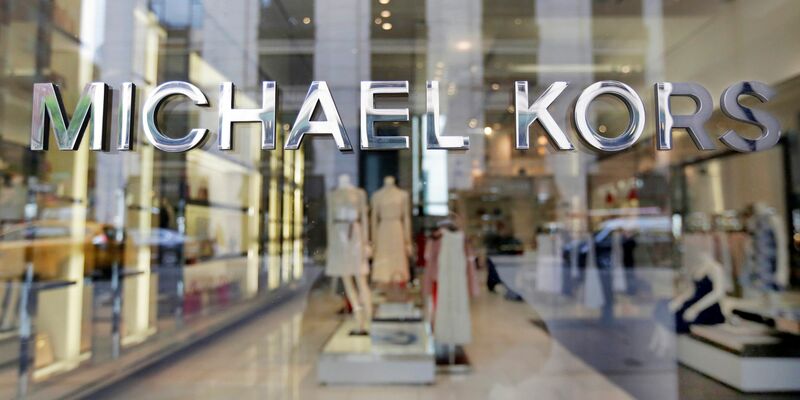 Ziel der Fusion ist auch der Ausbau des internationalen Geschäfts: Michael Kors ist stärker in Europa, während Coach gute Geschäft in China macht. - Foto: Richard Drew/AP/dpa