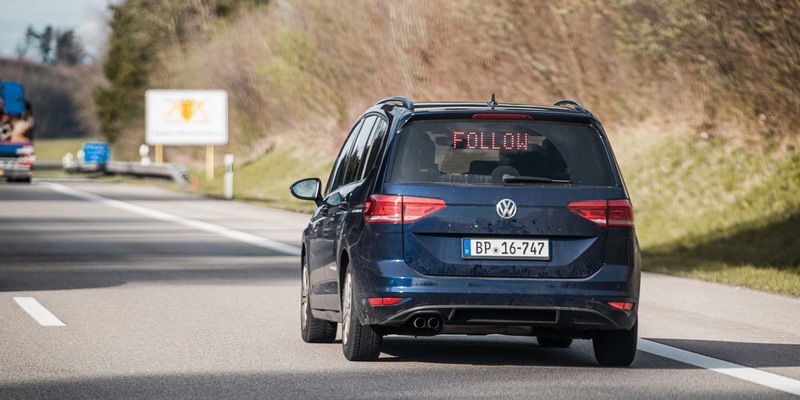 Bundespolizeidirektion München: Gefälschte Ausweise, Schleusung und Haftbefehl/ Bundespolizei ertappt Straftäter an drei Grenzübergängen - Foto: presseportal.de