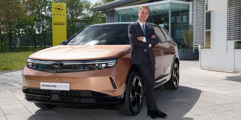 Vorhang auf: Der neue Opel Grandland feiert Weltpremiere in Eisenach - Foto: presseportal.de