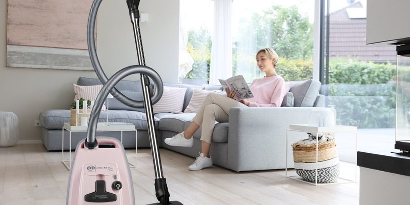 So frisch wie der Sommer: Sebo Bodenstaubsauger in Pastelltönen - Foto: presseportal.de