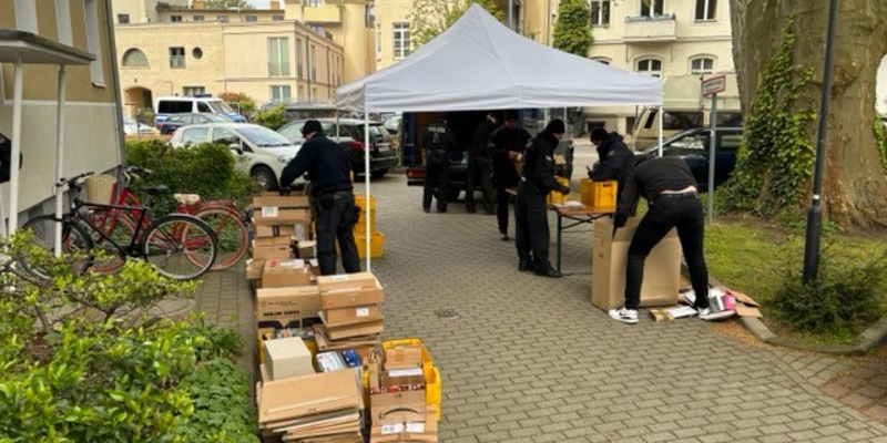 POL-H: Schlag gegen Pädophilen-Ring: 19 Tatverdächtige in Gewahrsam genommen und umfassende Beweismittel in mehreren Bundesländern und Frankreich beschlagnahmt - Foto: presseportal.de