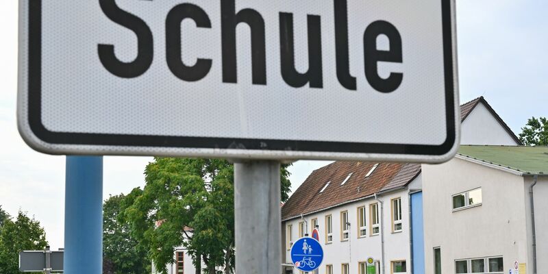 Im Sommer wird eine weitere Lehrerin die Schule in Burg verlassen. - Foto: Patrick Pleul/dpa