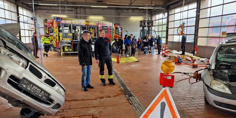 FW Bremerhaven: Zukunftstag 2024 bei der Feuerwehr Bremerhaven - Foto: presseportal.de