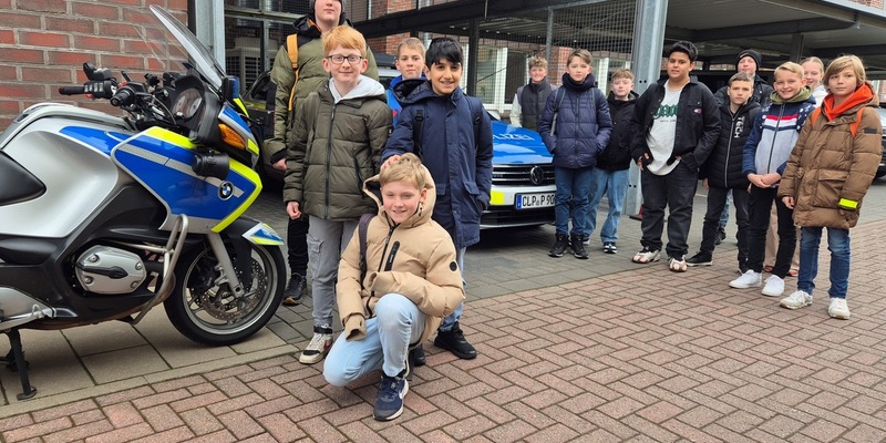 POL-CLP: Zukunftstag 2024 bei der Polizeiinspektion Cloppenburg/Vechta - Foto: presseportal.de