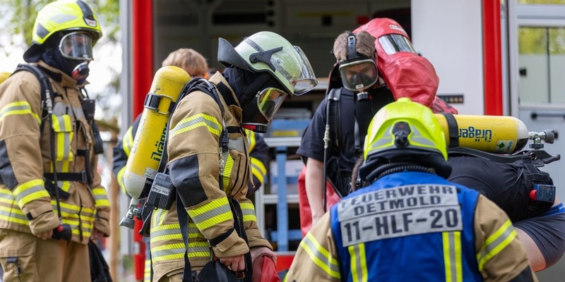 FW-DT: Übung im Freibad Schwarzenbrink - Foto: presseportal.de