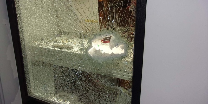 POL-NE: Einbruch in ein Juweliergeschäft in Grevenbroich - Foto: presseportal.de
