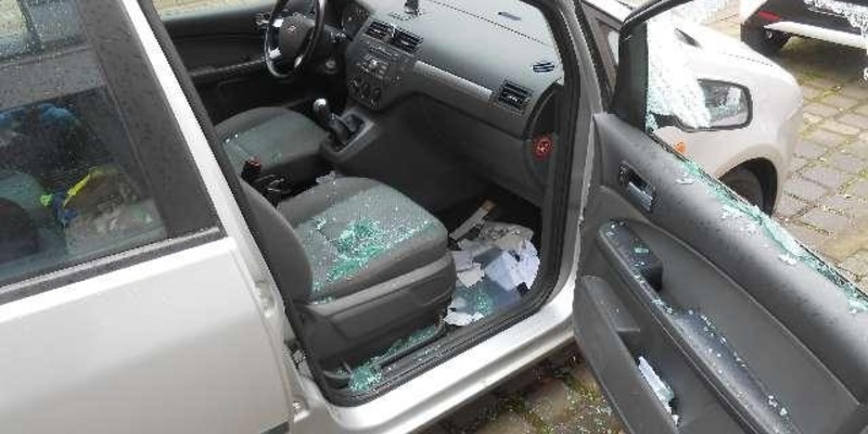 POL-NI: Pkw-Aufbrüche - Foto: presseportal.de