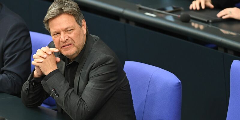 «Ich hätte es mir gewünscht, dass wir mit dem Paket auch eine Förderung für die Produktion von Solarpaneelen in Deutschland beschließen»: Robert Habeck. - Foto: Jessica Lichetzki/dpa