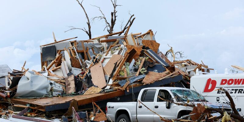 In dem US-Bundesstaat Nebraska haben gleich mehrere Tornados schwere Schäden angerichtet. - Foto: Nikos Frazier/Omaha World-Herald/AP/dpa
