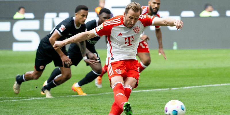FCB-Stürmer Harry Kane traf beim 2:1 gegen die Eintracht doppelt. - Foto: Niklas Treppner/dpa