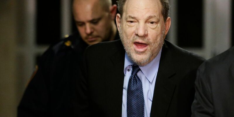 Harvey Weinstein war 2020 wegen Sexualdelikten zu 23 Jahren Haft verurteilt worden (Archivbild). - Foto: Frank Franklin Ii/AP/dpa