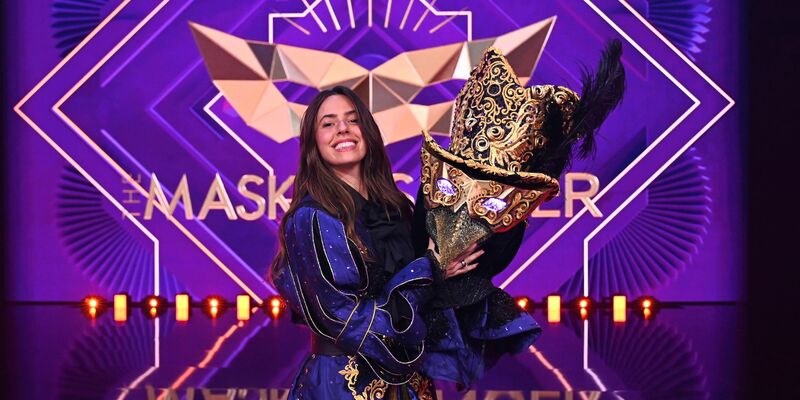 Als «Mysterium» verkleidet sang Vanessa Mai «Texas Hold 'Em» der US-Sängerin Beyoncé. - Foto: Julia Feldhagen/ProSieben/dpa