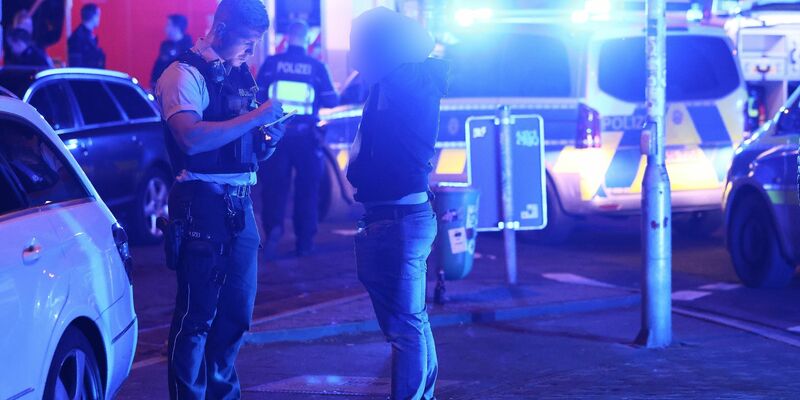 Die Polizei hat in Abstimmung mit der Staatsanwaltschaft die Ermittlungen aufgenommen. - Foto: David Young/dpa
