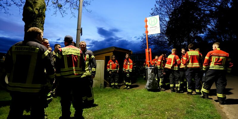 Gut eine Woche nach dem Verschwinden des sechs Jahre alten Arian herrscht bedrückte Stimmung in Bremervörde. - Foto: Bodo Marks/dpa
