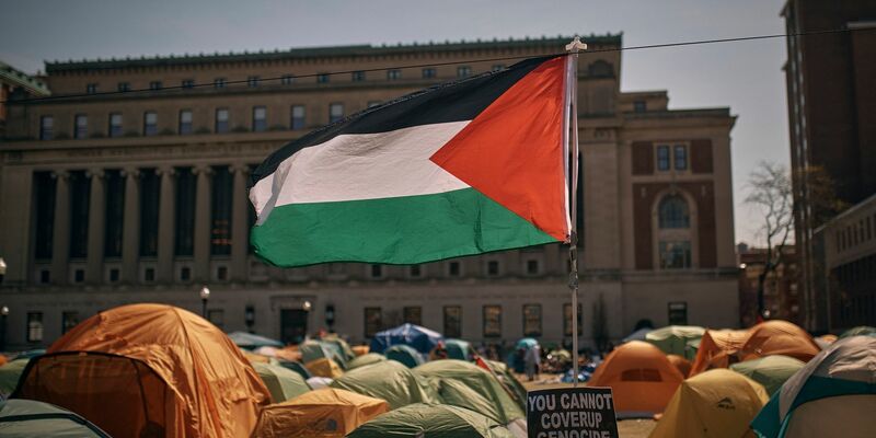 Mittlerweile protestieren Studierende und Hochschulpersonal an Universitäten in mehr als zwei Dutzend US-Bundesstaaten gegen den Gaza-Krieg. - Foto: Andres Kudacki/AP/dpa