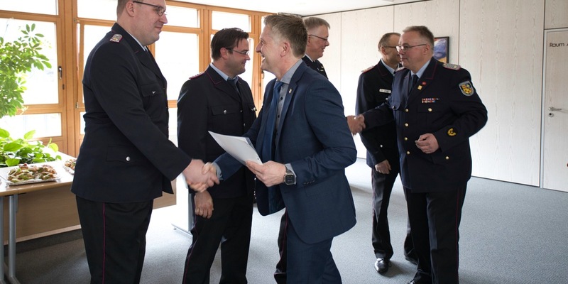 FW-OLL: Gemeinsame Anerkennung und Dank für außergewöhnlichen Einsatz während der Hochwasserlage im Landkreis Oldenburg - Foto: presseportal.de