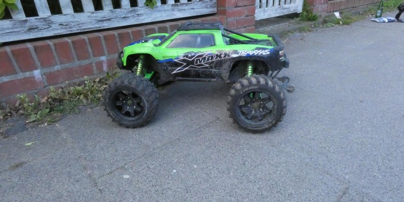 POL-RZ: Unfall nach Rennen zwischen Rollstuhlfahrerin und ferngesteuertem Auto - Foto: presseportal.de