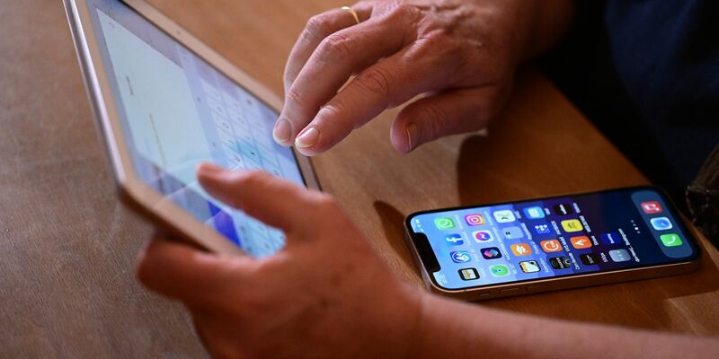 Ähnlich wie beim iPhone muss Apple in der EU beim iPad die Installation von Anwendungen über alternative App-Stores ermöglichen. - Foto: Bernd Weißbrod/dpa