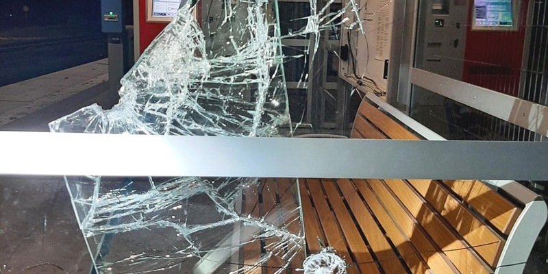 Bundespolizeidirektion München: Vandalismus am Haltepunkt Rott am Inn / Bundespolizei ermittelt wegen gemeinschädlicher Sachbeschädigung - Foto: presseportal.de