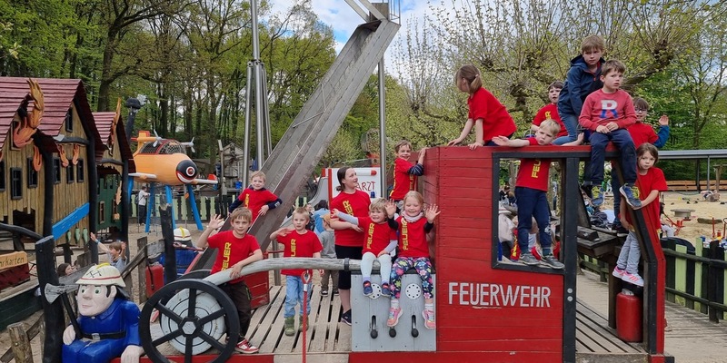 FW-WRN: Die Familien vom LZ1 erlebten einen unvergesslichen Familientag im Kettelerhof - Foto: presseportal.de