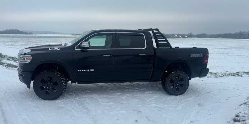 POL-E: Essen: Hochwertiger SUV in Kettwig gestohlen - Fotofahndung - Foto: presseportal.de