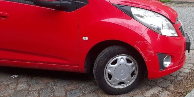 POL-SE: Wedel - Dreister Autofahrer bemerkt seine Unfallverursachung, will seinen Pkw angeblich nur schnell parken und entfernt sich dann doch vom Unfallort - Foto: presseportal.de