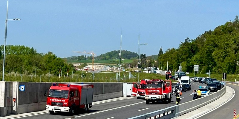 FW Reichenau: Feuerwehreinsatz wegen ausgelöster Brandmeldeanlage im Tunnel Waldsiedlung, 30.04.2024, B33, Reichenau-Waldsiedlung - Foto: presseportal.de