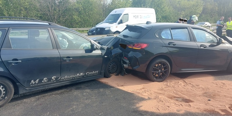 FW-EN: Verkehrsunfall auf der BAB 1 mit drei PKW - Foto: presseportal.de