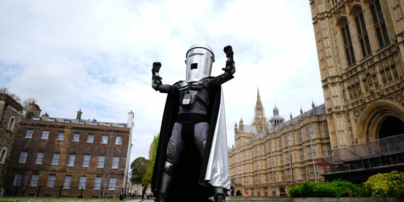 Quatschkandidaten wie Count Binface alias Komiker Jon Harvey haben in Großbritannien Tradition. - Foto: Aaron Chown/PA Wire/dpa
