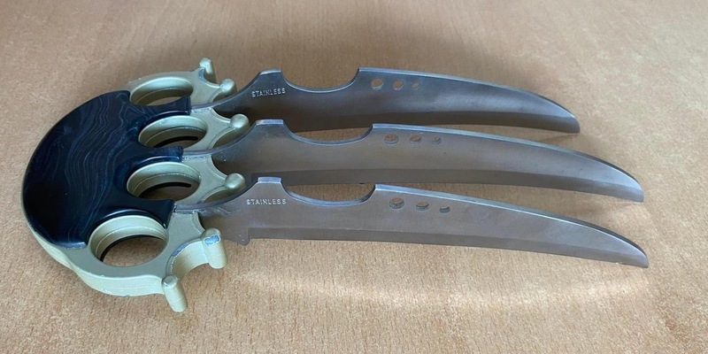 BPOL-HH: (FOTO) Bundespolizei am Hamburg Airport: Schlagring mit Kralle führt zur Strafanzeige, Flug verpasst - Foto: presseportal.de