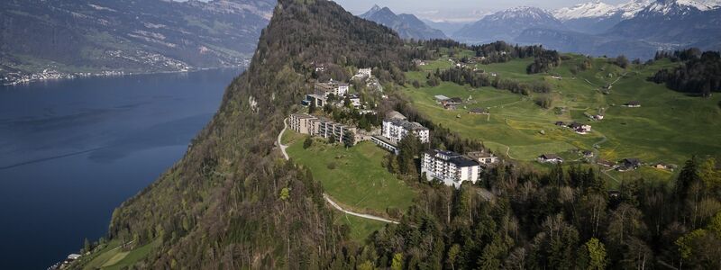 Hier im Bürgenstock Resort oberhalb des Vierwaldstättersees soll die Friedens-Konferenz stattfinden. - Foto: Michael Buholzer/KEYSTONE/dpa
