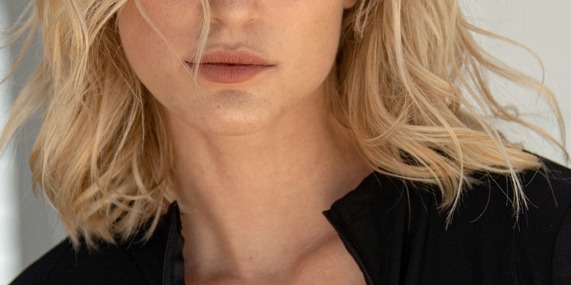 Korrektur: GNTM-Gewinnerin Kim Hnizdo gesteht: Ich leide unter Stressschwitzen - Foto: presseportal.de