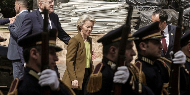 ARD-DeutschlandTREND: Jeder Zweite begrüßt Flüchtlingsabkommen der EU – Union in der Sonntagsfrage zur Europawahl deutlich vorn+++ Achtung Sperrfrist (Print, Radio und Online): 18.00 Uhr +++ - Foto: presseportal.de