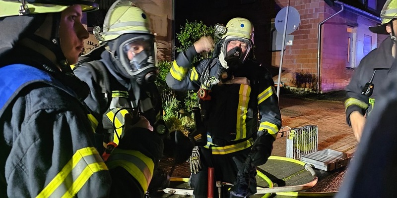 FW-AR: Schneller Einsatz verhindert größeren Schaden: Feuerwehr löscht Brand in Arnsberg - Foto: presseportal.de