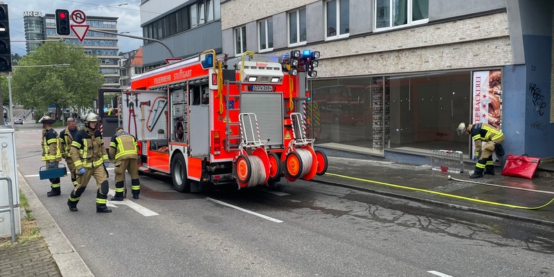 FW Stuttgart: Feuerwehr innerhalb kürzester Zeit bei Balkonbrand vor Ort - Foto: presseportal.de