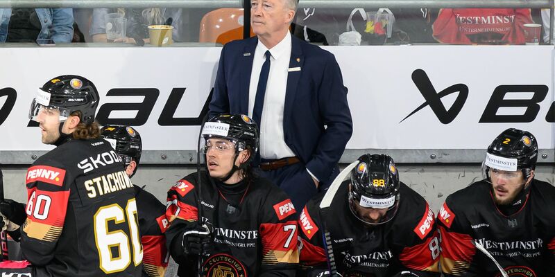 Eishockey-Bundestrainer Harold Kreis musste mit seinem Team eine Niederlage gegen Frankreich hinnehmen. - Foto: Swen Pförtner/dpa