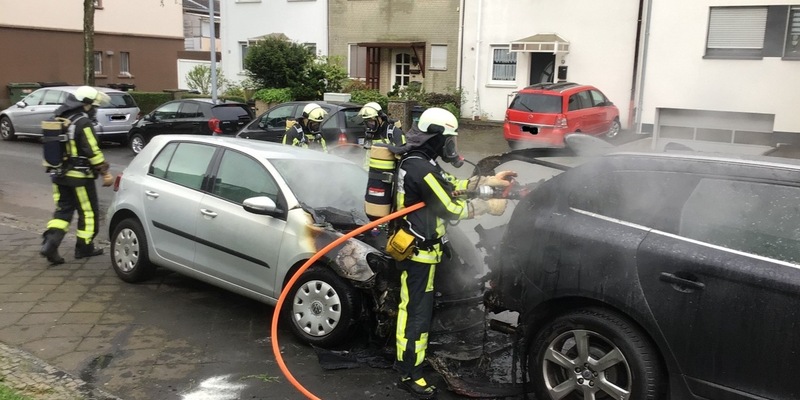 FW-BO: Brennender PKW auf dem Wallbaumweg - Foto: presseportal.de