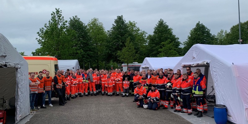 FW-MG: Aufbauübung des Behandlungsplatzes BHP-B 50 NRW - Foto: presseportal.de