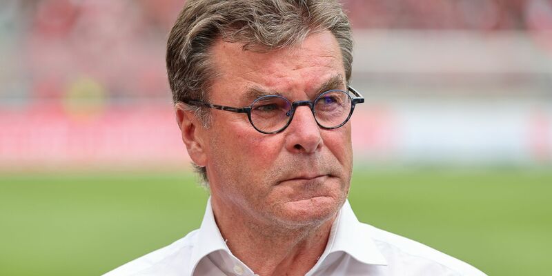 Wunschkandidat: Dieter Hecking soll den VfL Bochum retten. - Foto: Daniel Karmann/dpa