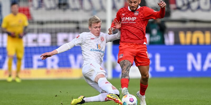 Heidenheim und Mainz lieferten sich im letzten Spiel des 32. Spieltags eine umkämpfte Partie. - Foto: Harry Langer/dpa