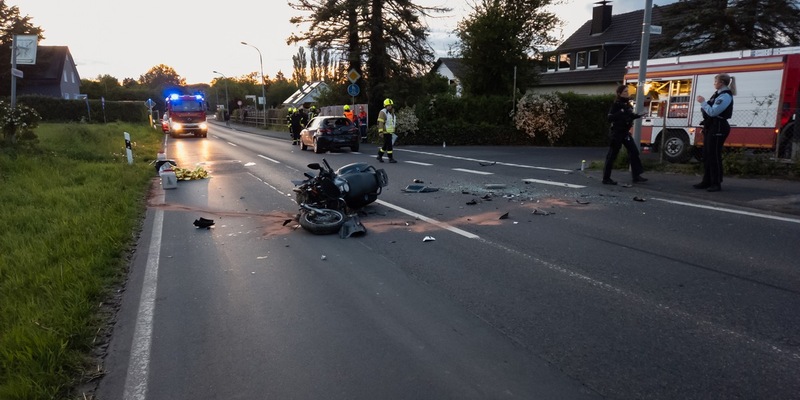 FW Wachtberg: Schwerer Verkehrsunfall in Wachtberg-Berkum - Foto: presseportal.de