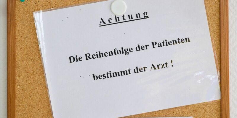 Eugen Brysch, Vorstand der Deutschen Stiftung Patientenschutz, fordert, «Qualität und Erreichbarkeit der Praxen endlich extern zu überprüfen». - Foto: Robert Michael/dpa-Zentralbild/dpa